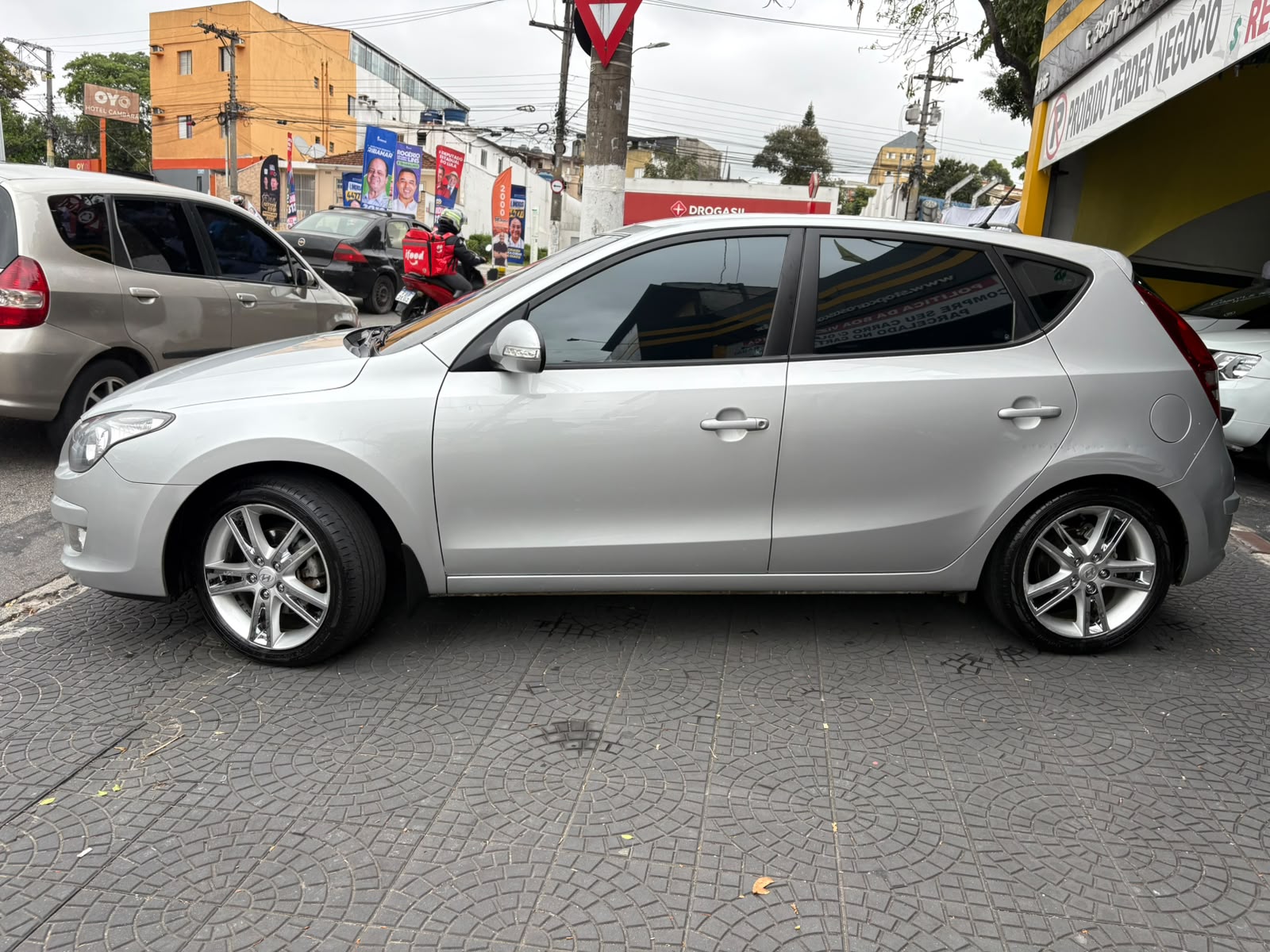 HYUNDAI I30