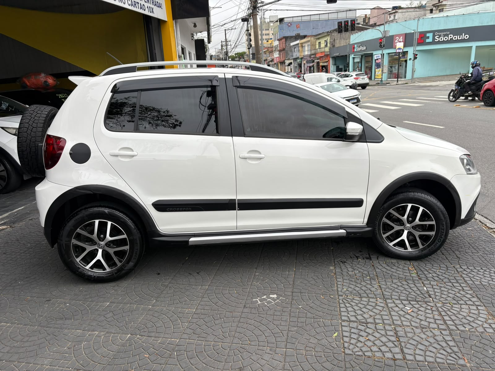 VOLKSWAGEN CROSSFOX