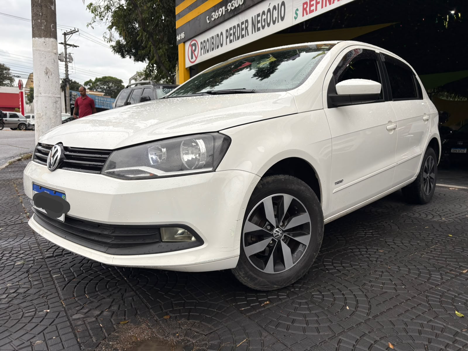 VOLKSWAGEN GOL