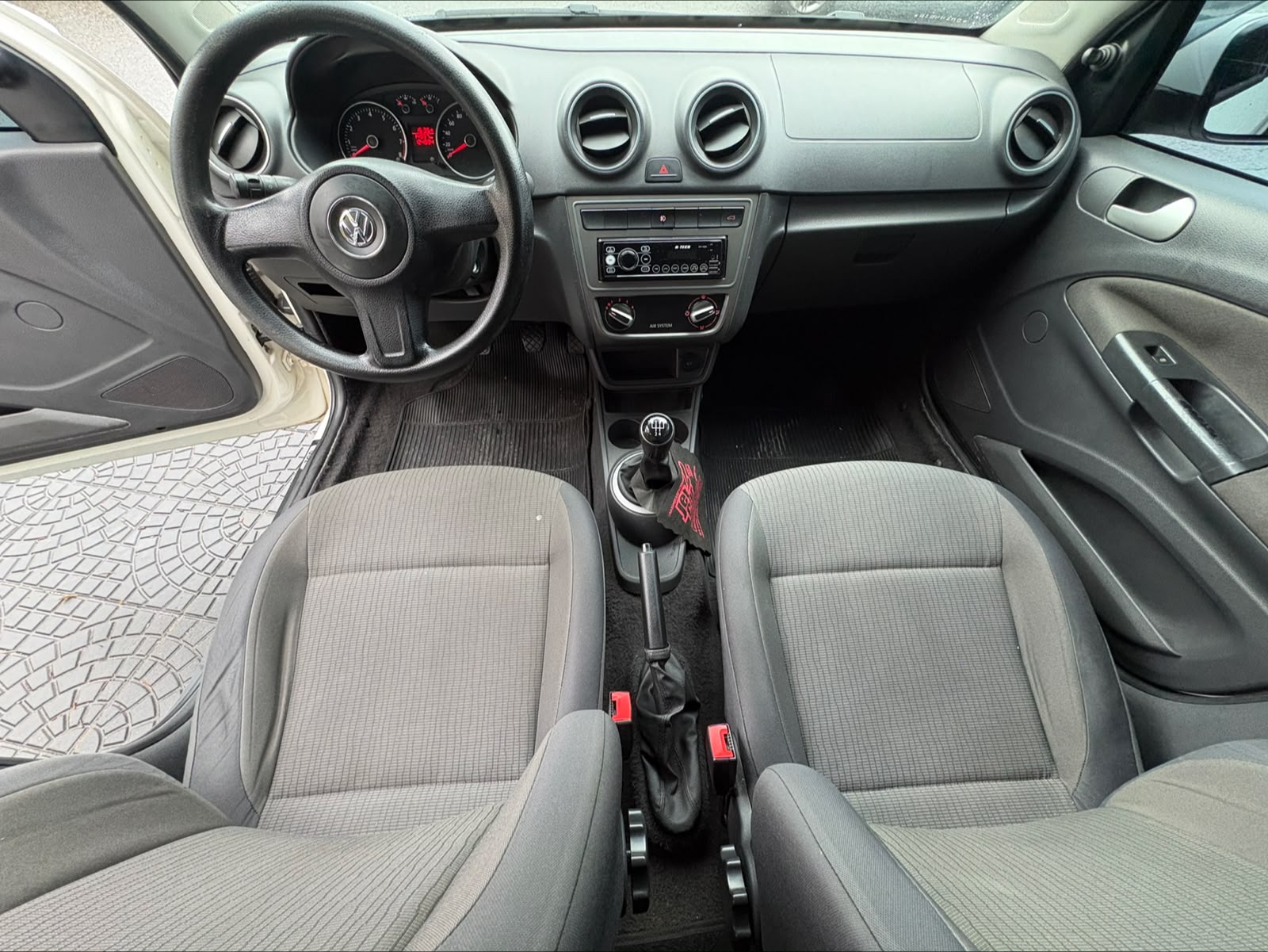 VOLKSWAGEN GOL