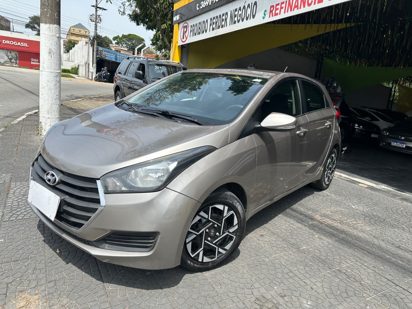 HYUNDAI HB20