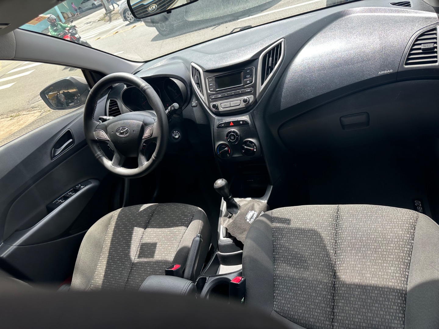 HYUNDAI HB20