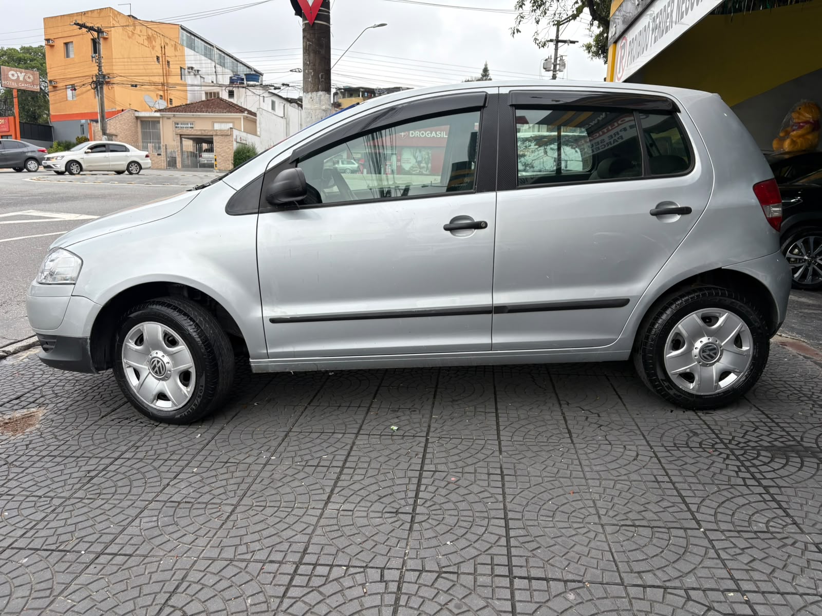 VOLKSWAGEN FOX
