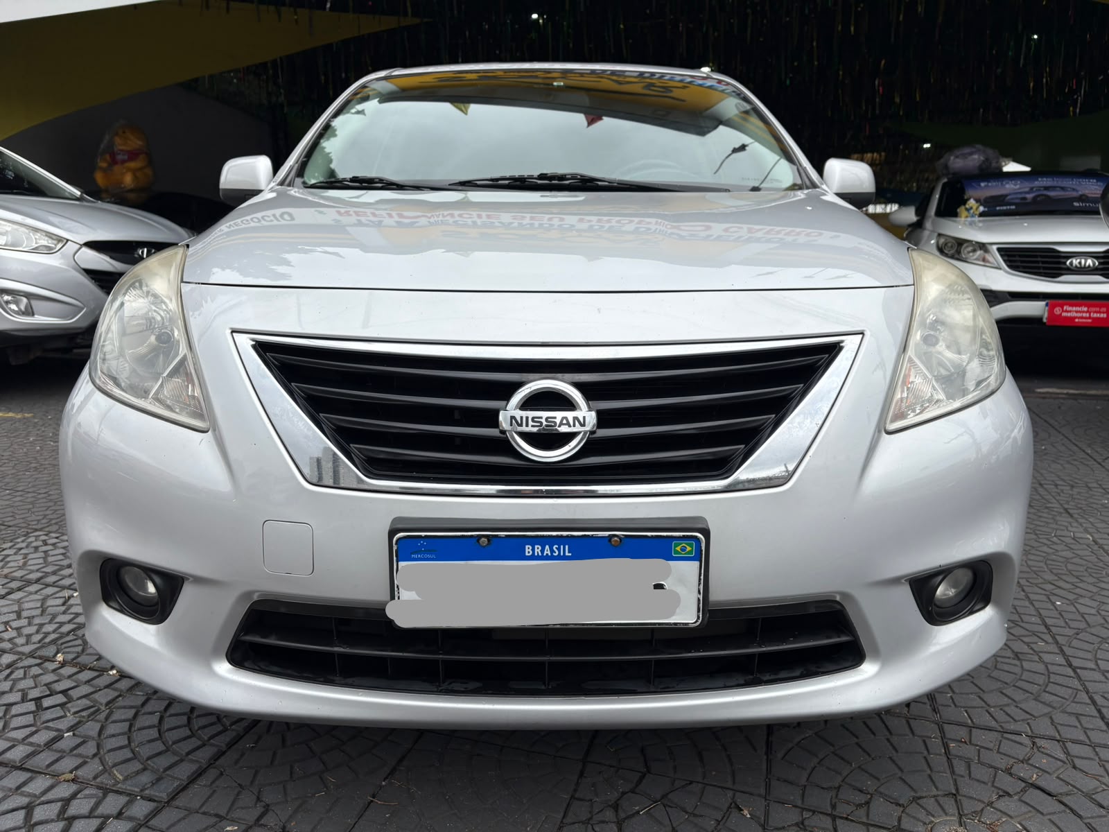 NISSAN VERSA
