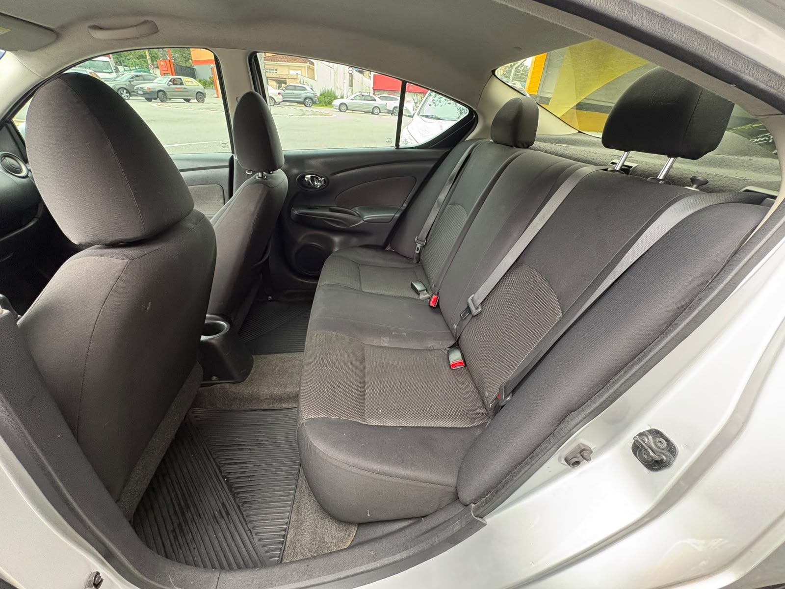 NISSAN VERSA