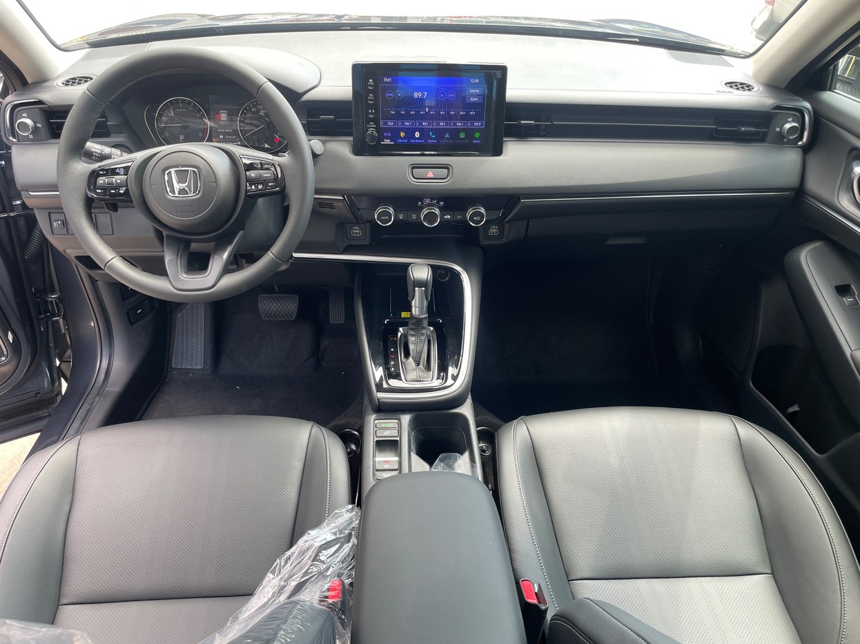 Car Image 9