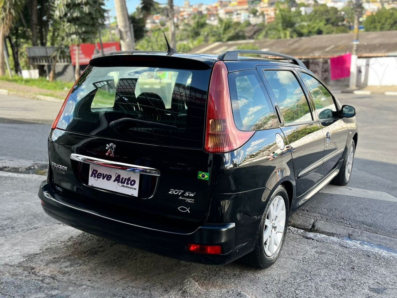 PEUGEOT 207