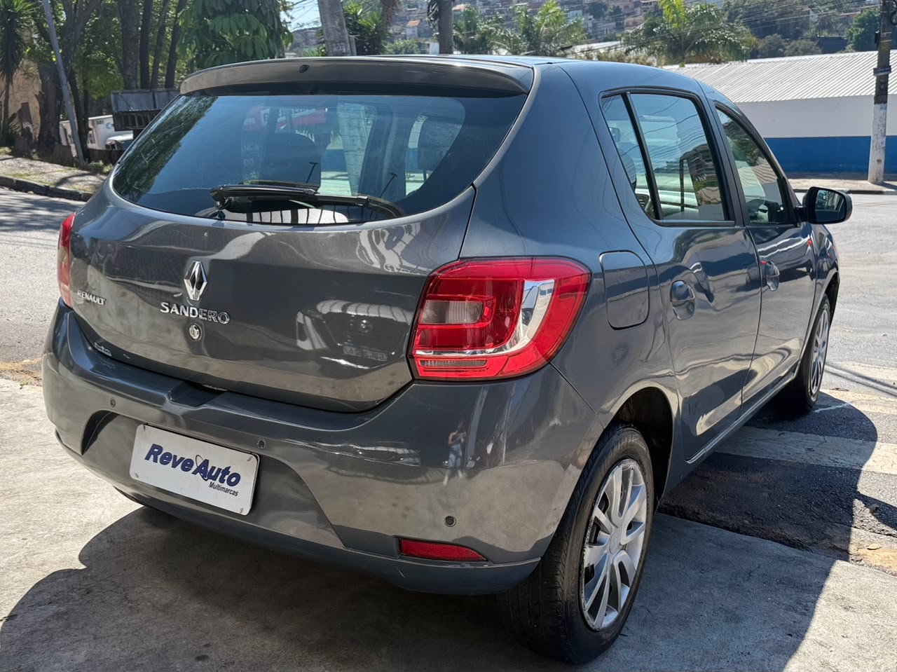 RENAULT SANDERO