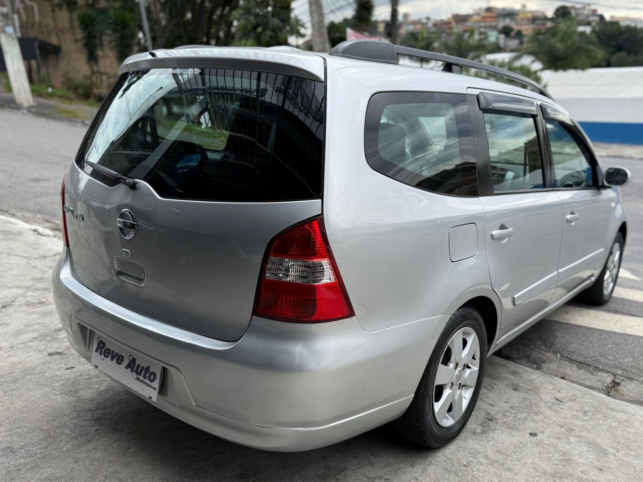 NISSAN GRAND LIVINA