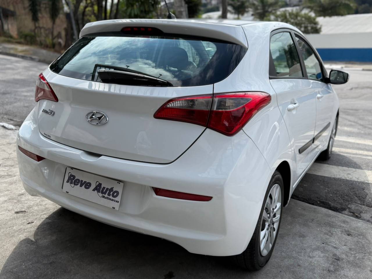 HYUNDAI HB20