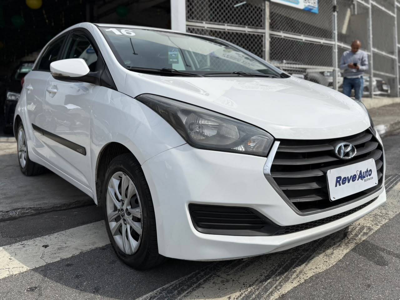 HYUNDAI HB20