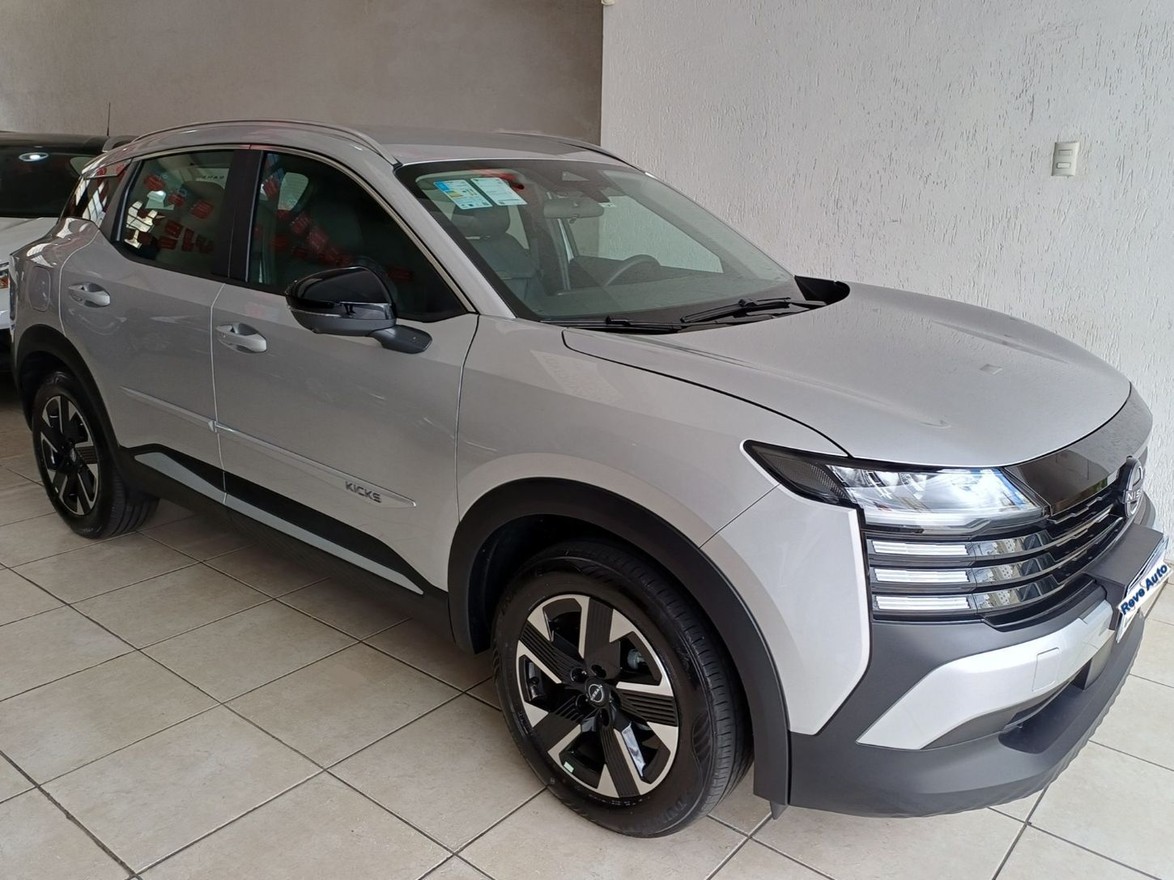 NISSAN KICKS