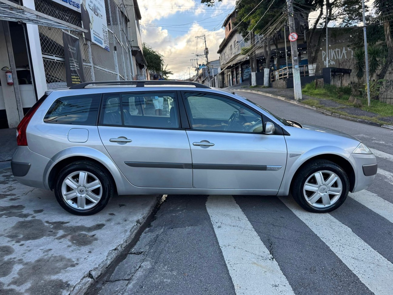 RENAULT MEGANE
