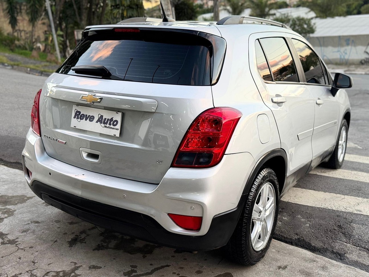 CHEVROLET TRACKER