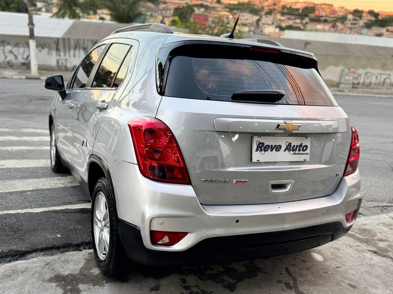 CHEVROLET TRACKER
