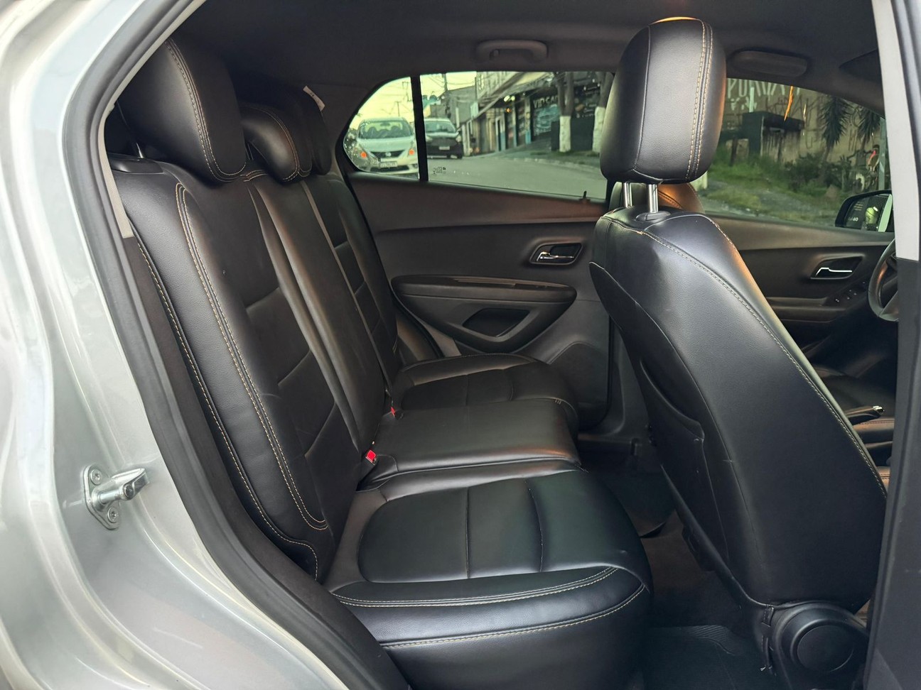 CHEVROLET TRACKER