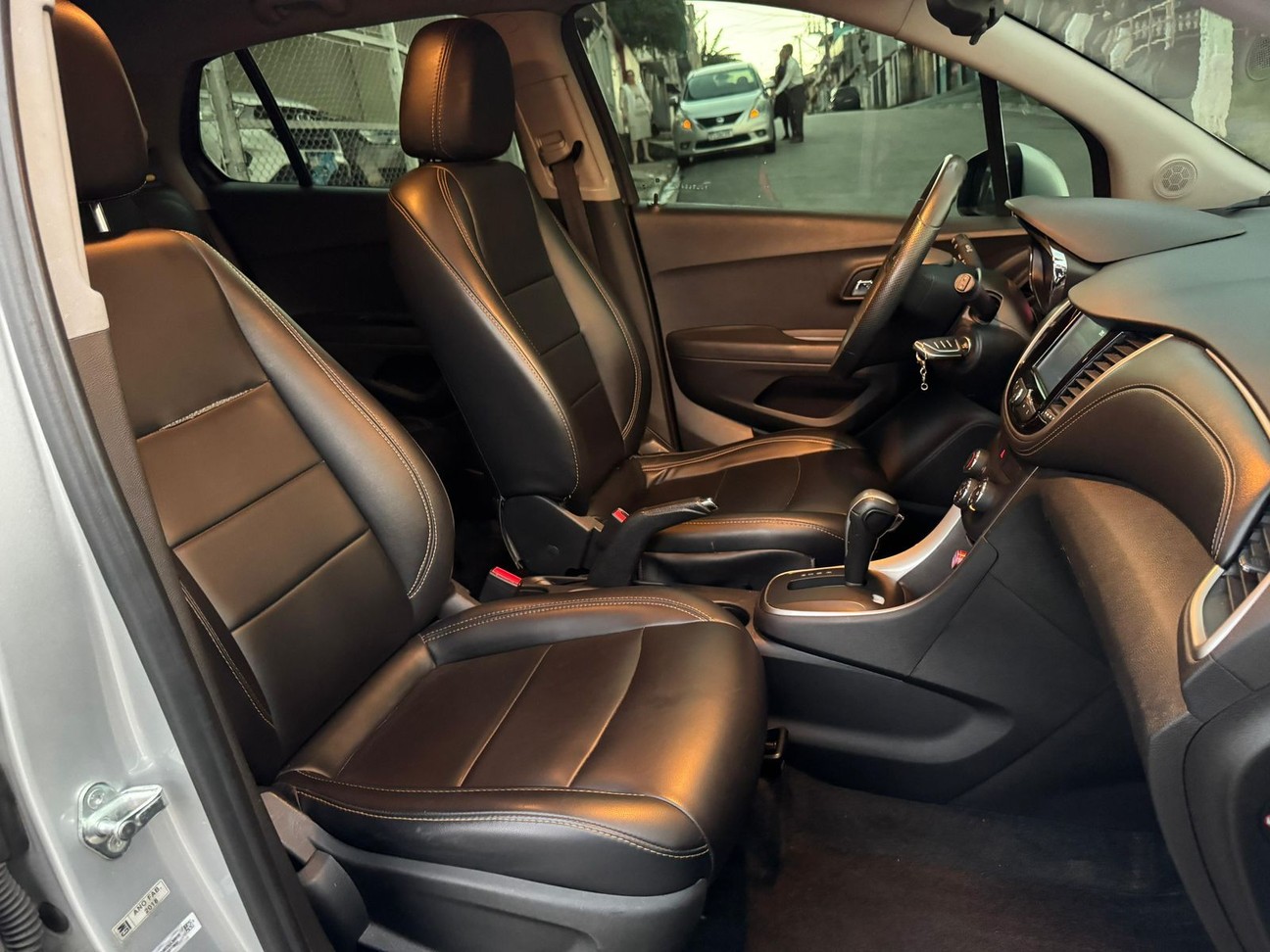 CHEVROLET TRACKER