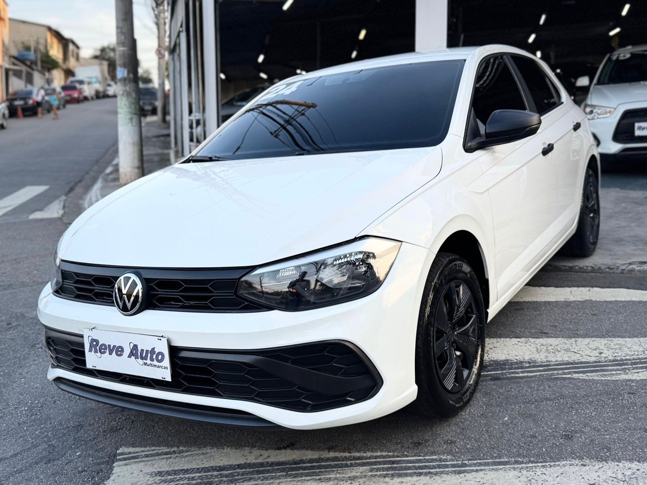 VOLKSWAGEN POLO