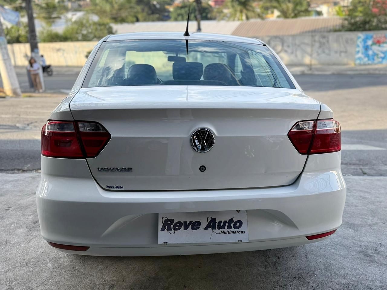 VOLKSWAGEN VOYAGE