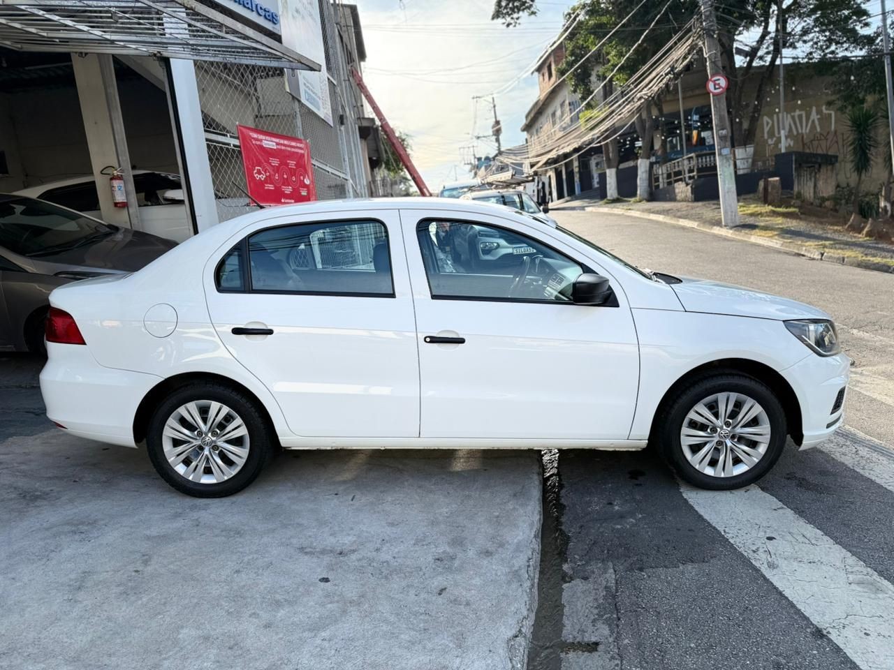 VOLKSWAGEN VOYAGE