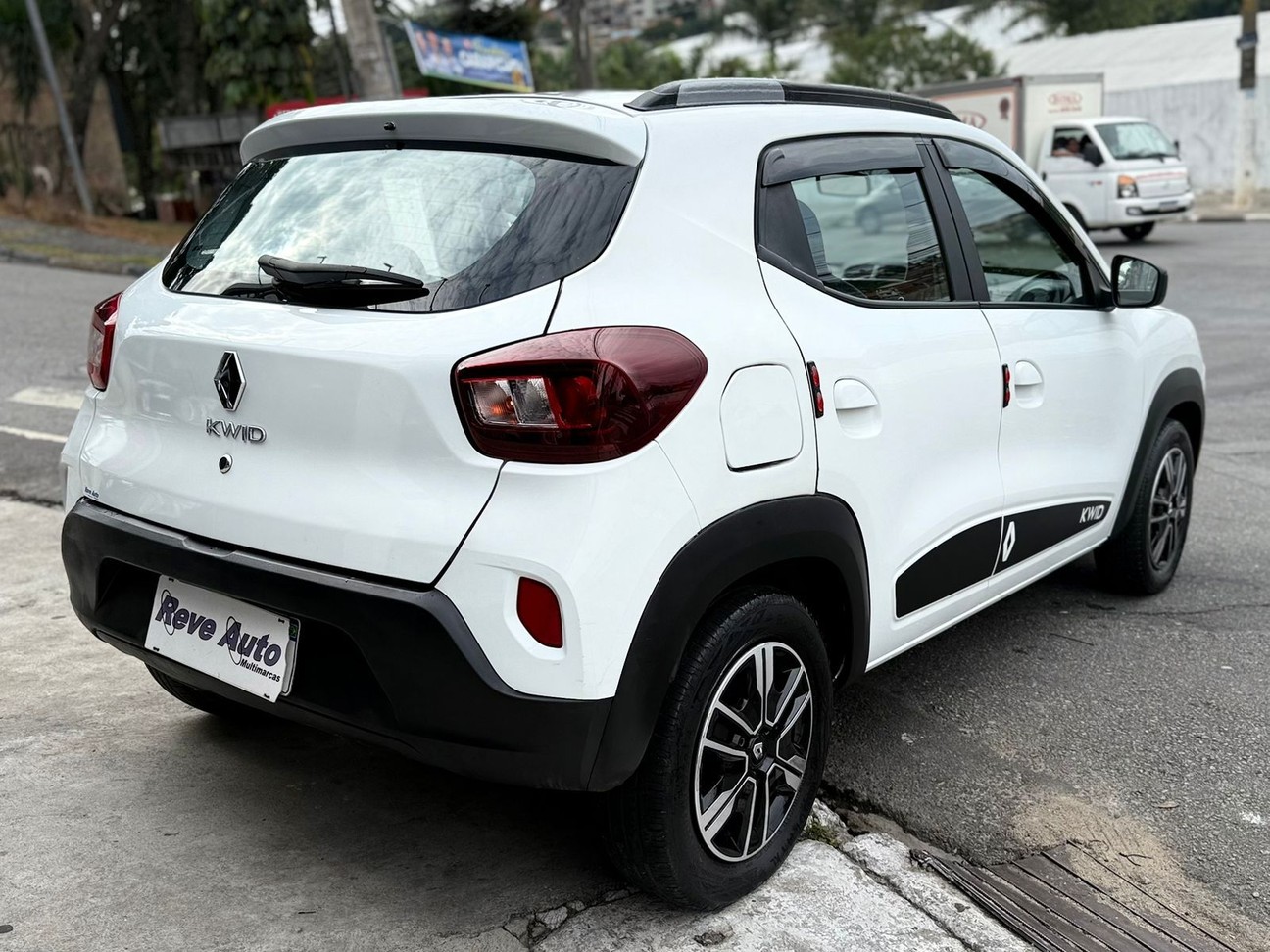 RENAULT KWID