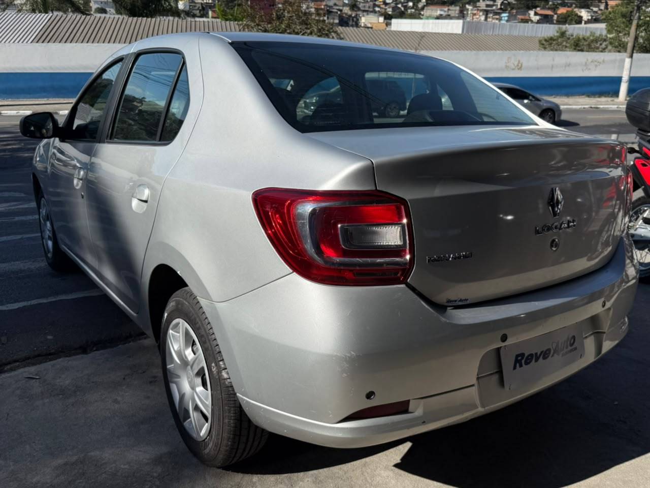 RENAULT LOGAN