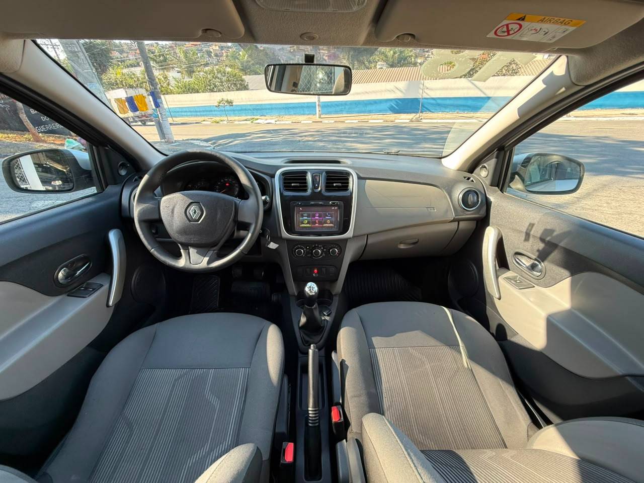 RENAULT LOGAN
