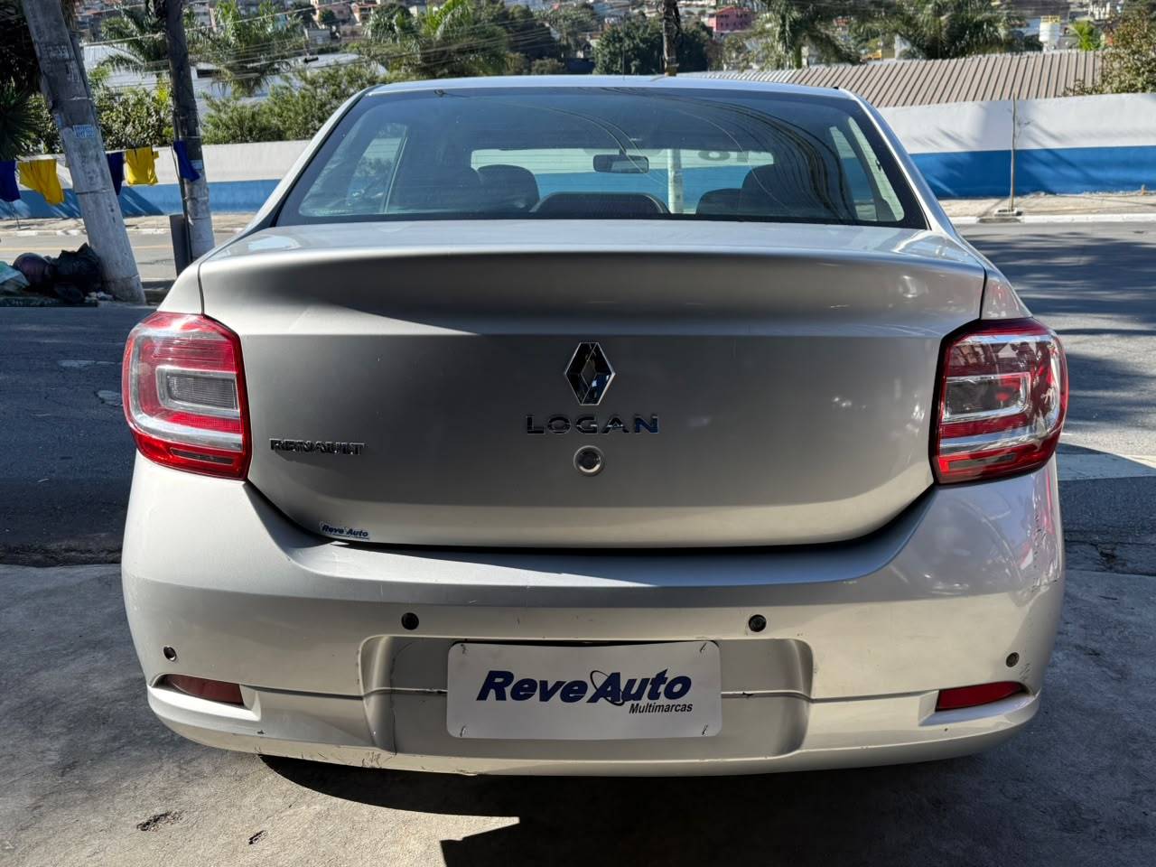 RENAULT LOGAN