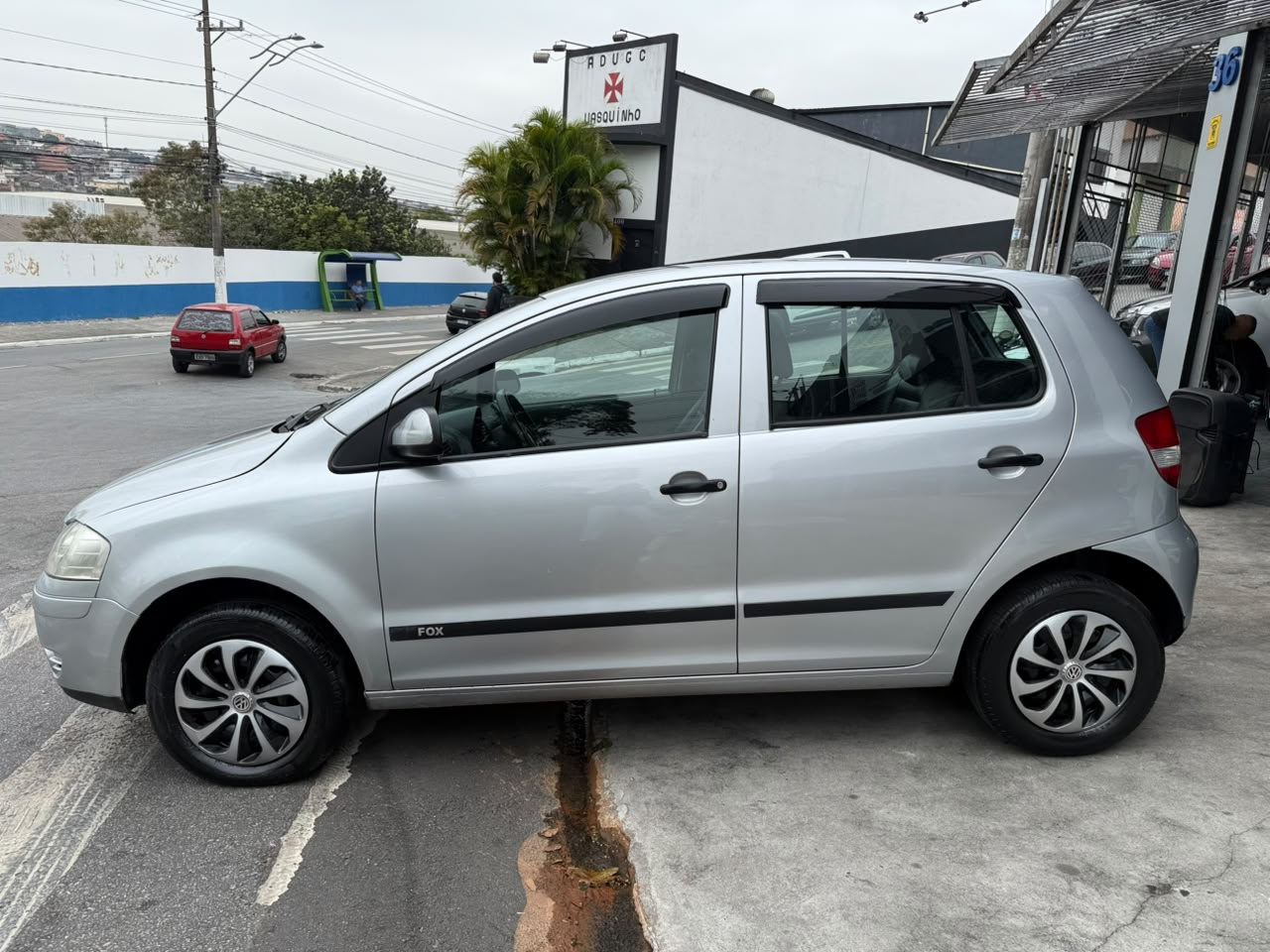 VOLKSWAGEN FOX