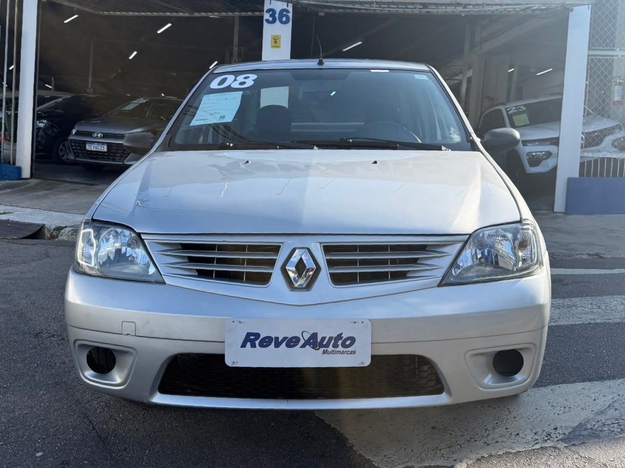 RENAULT LOGAN