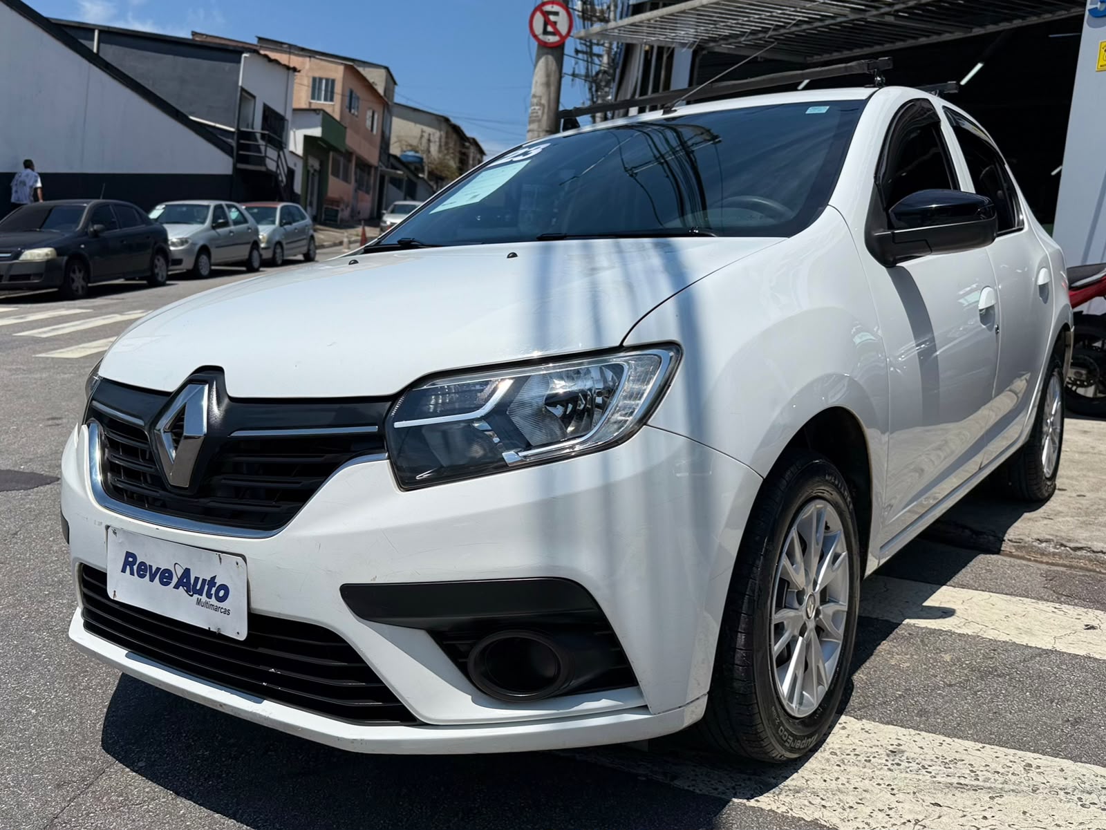 RENAULT LOGAN