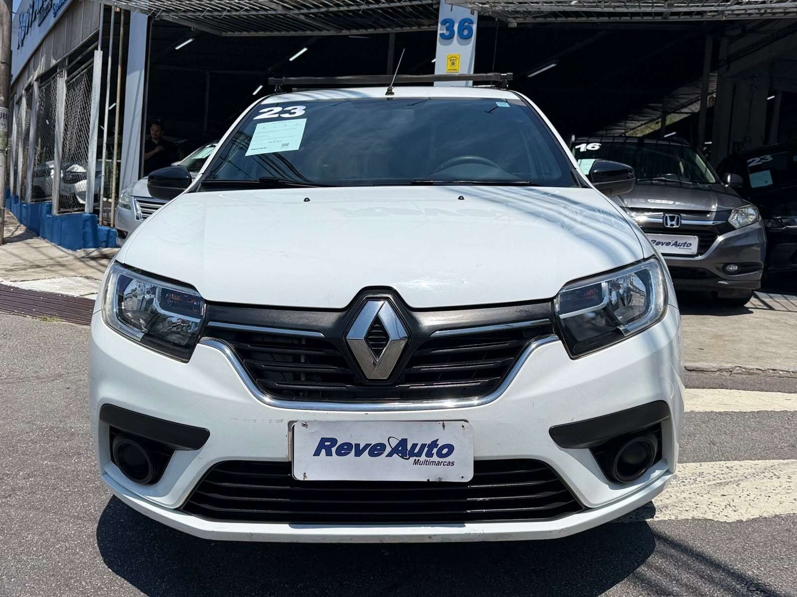 RENAULT LOGAN