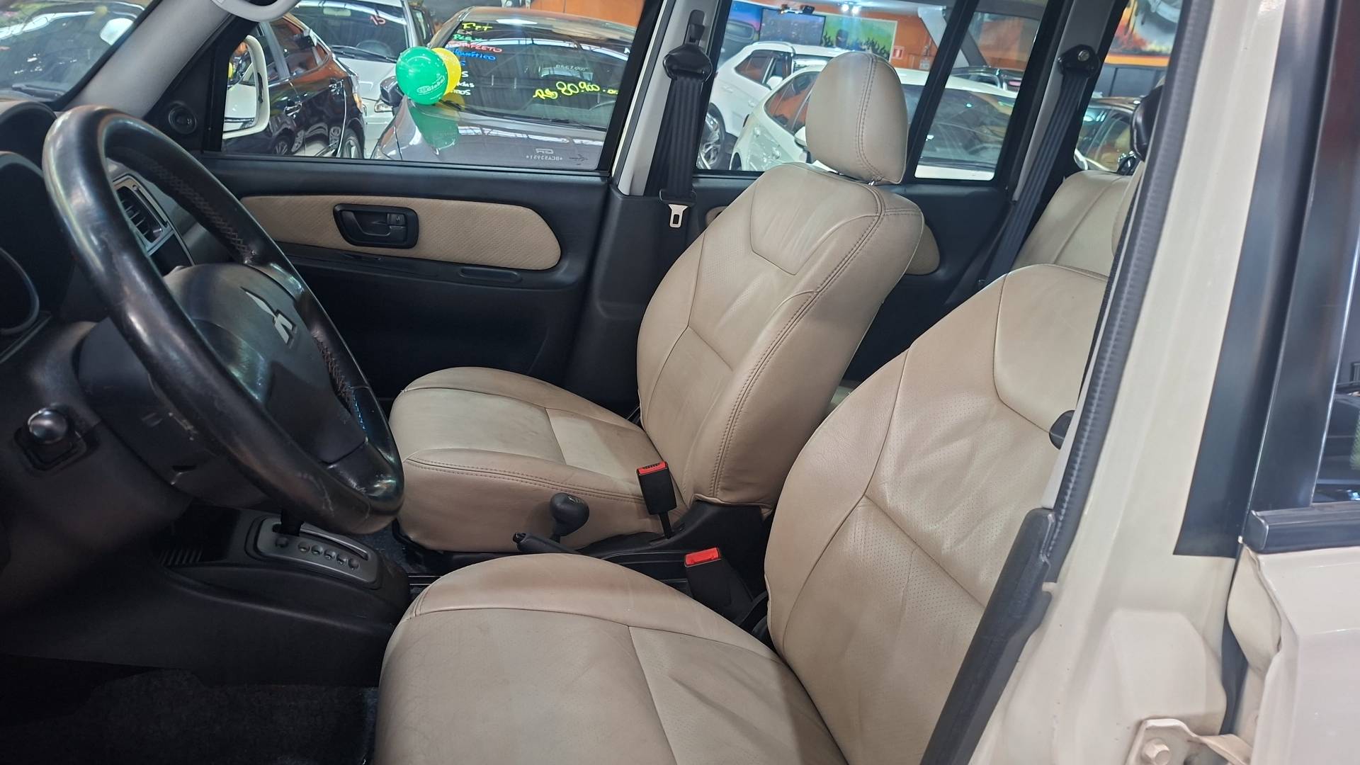 MITSUBISHI PAJERO TR4