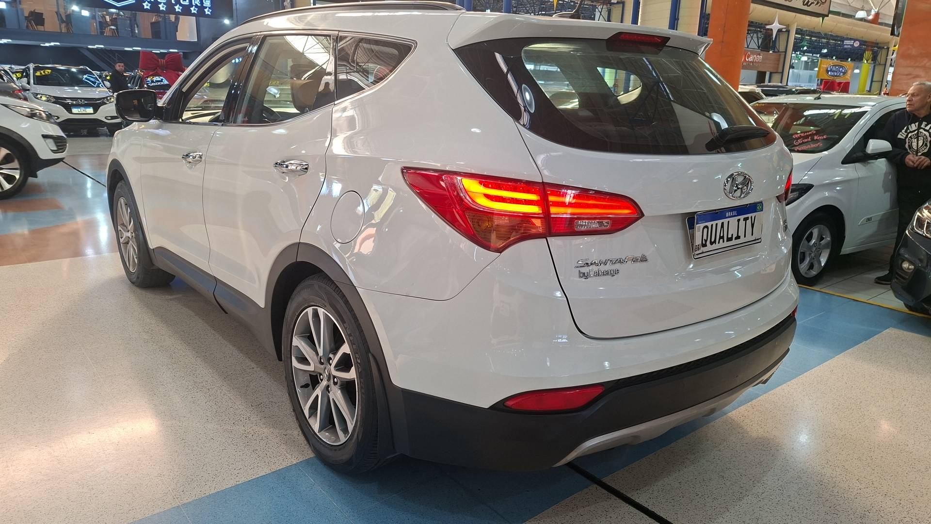 HYUNDAI GRAND SANTA FE