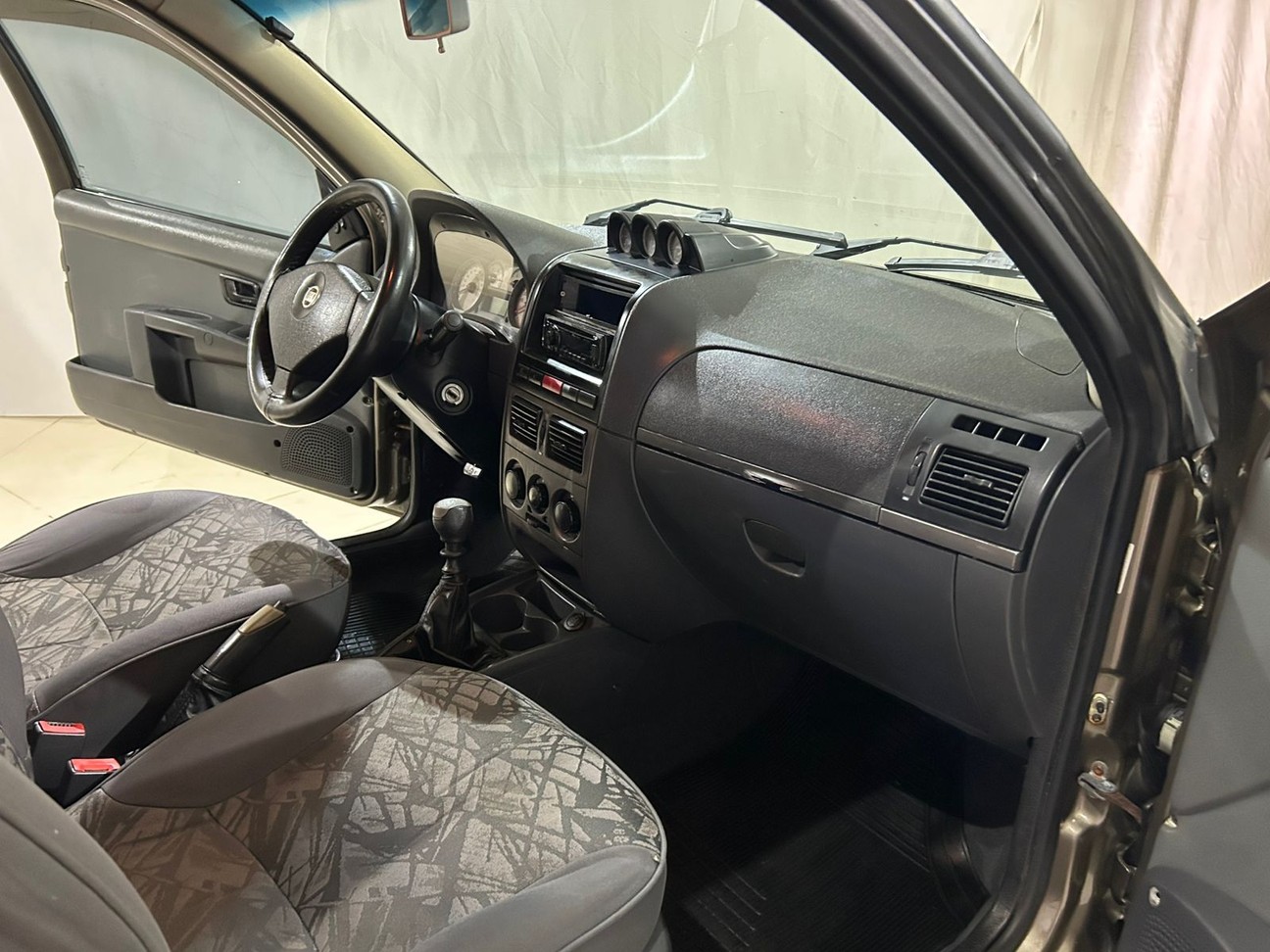 FIAT STRADA 1.8 MPI ADVENTURE CE 8V