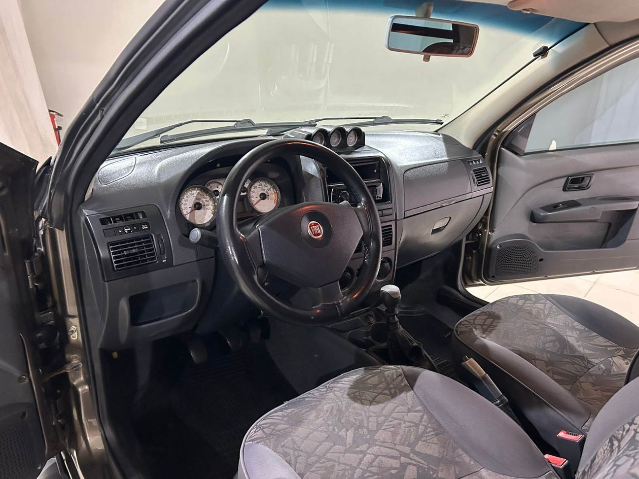 FIAT STRADA 1.8 MPI ADVENTURE CE 8V