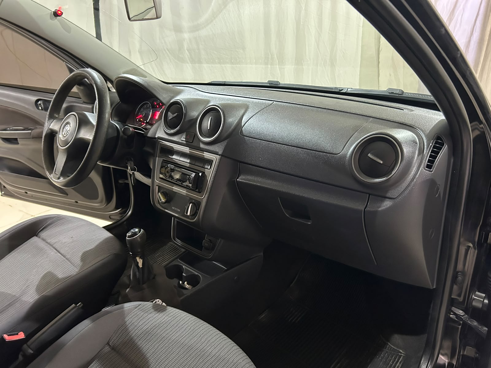 VOLKSWAGEN VOYAGE