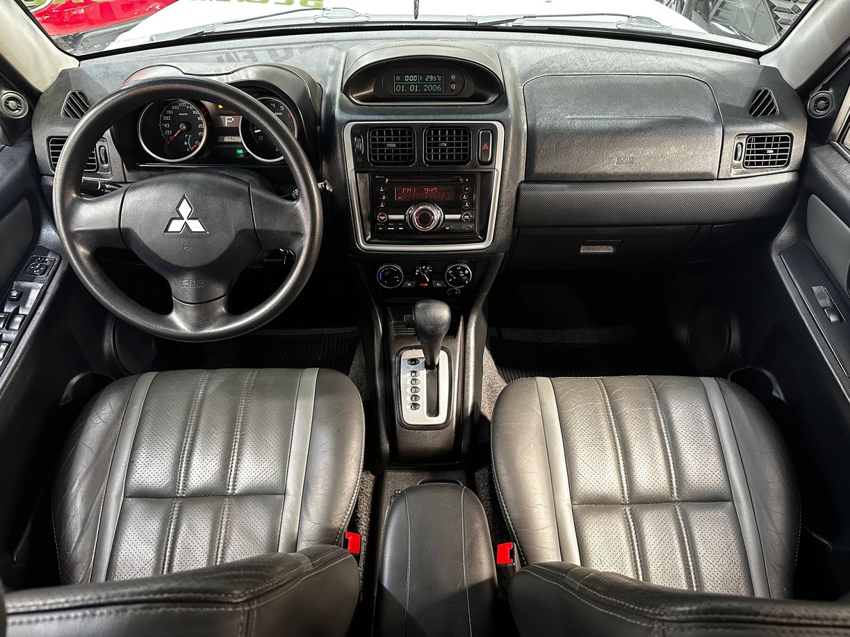 MITSUBISHI PAJERO TR4