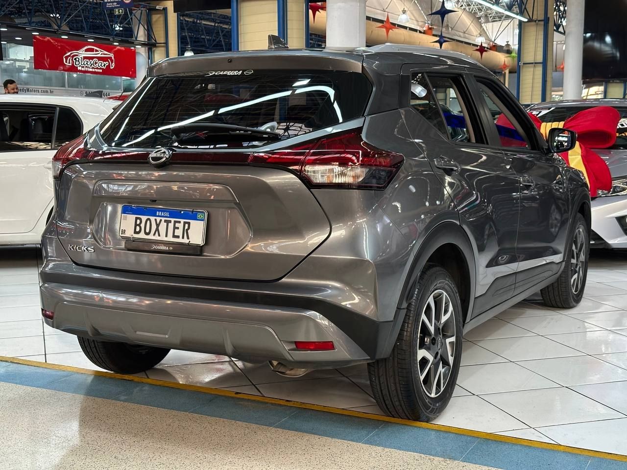 NISSAN KICKS