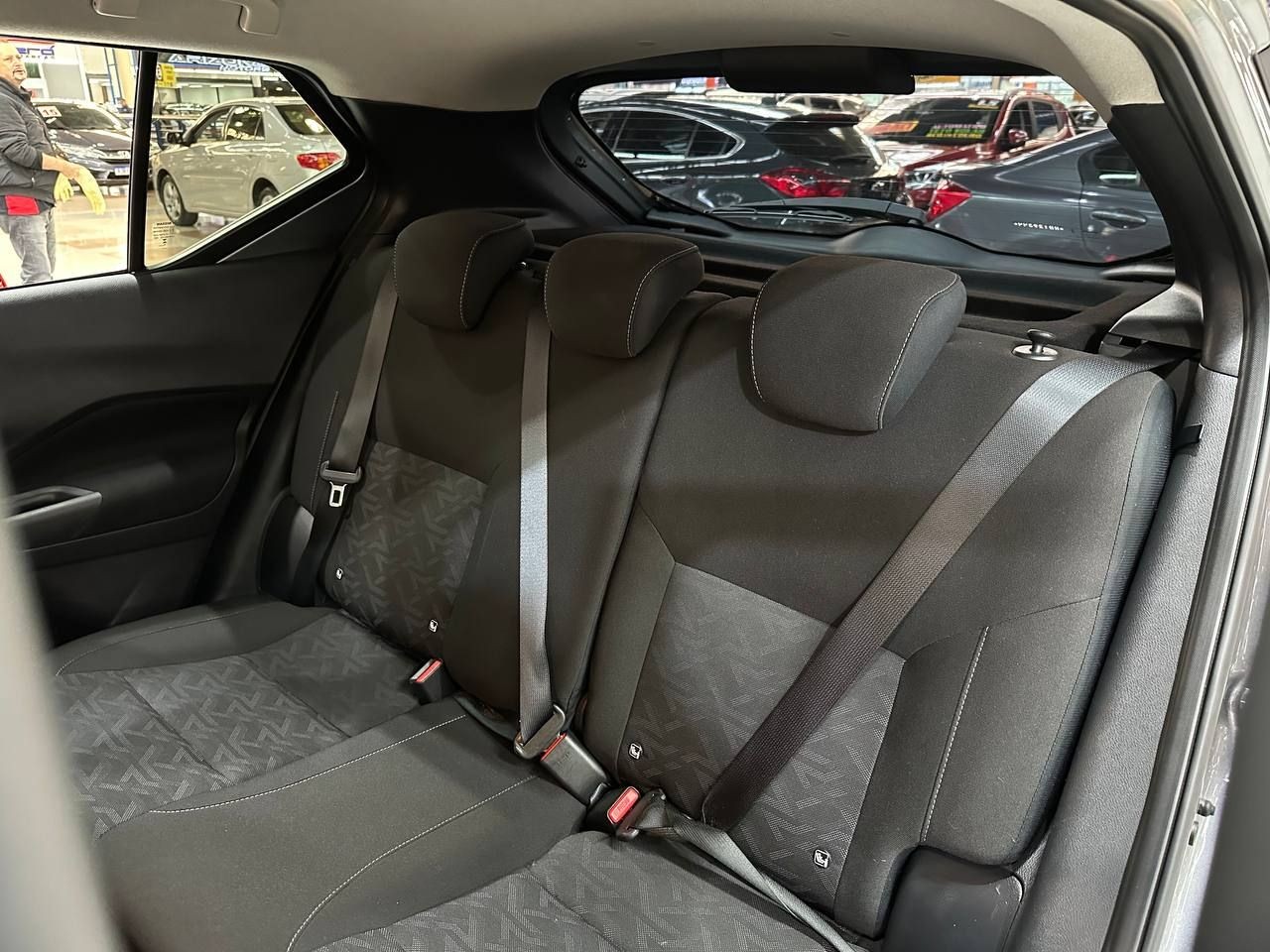 NISSAN KICKS