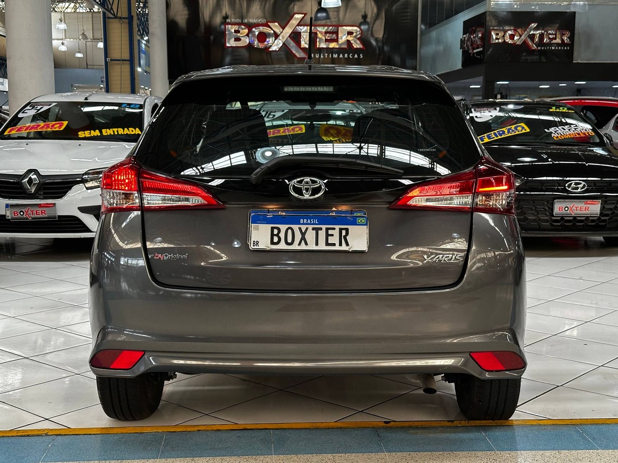 TOYOTA YARIS