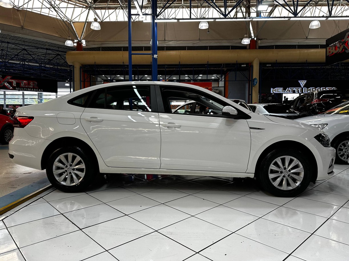 VOLKSWAGEN VIRTUS