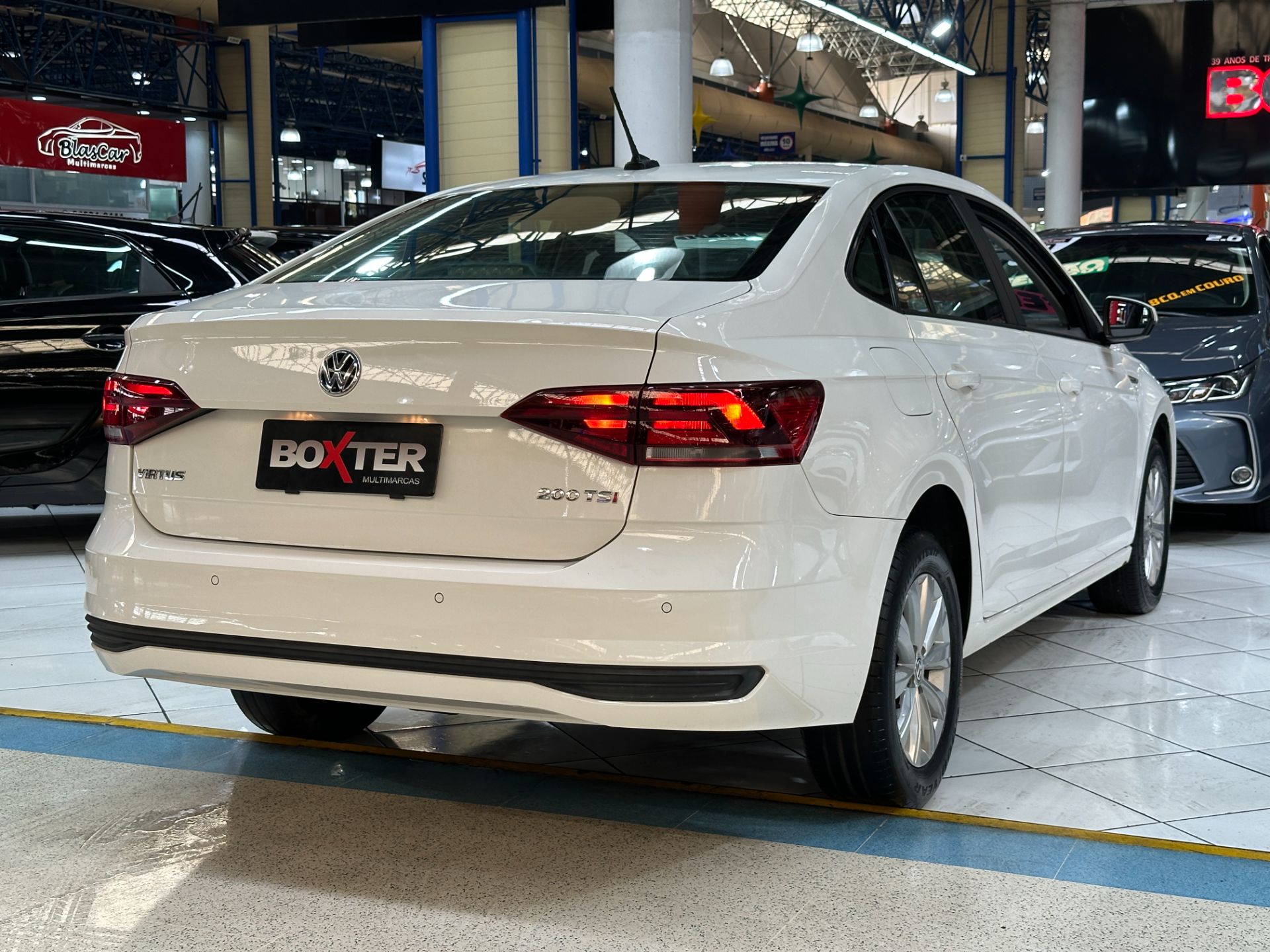 VOLKSWAGEN VIRTUS
