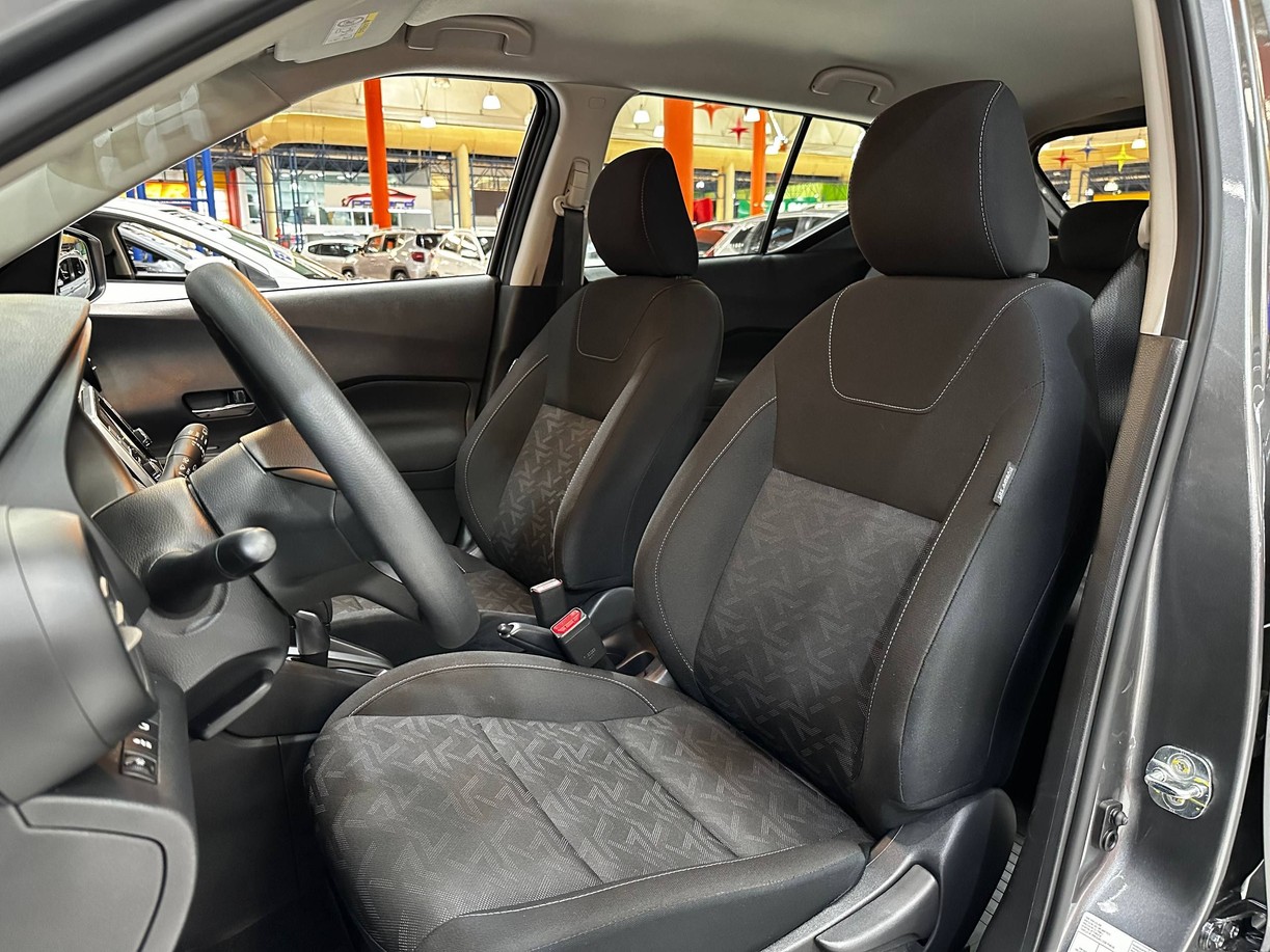 NISSAN KICKS PLAY