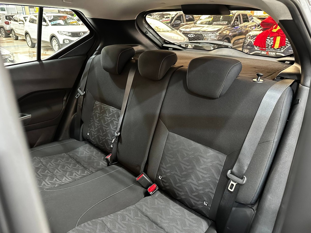 NISSAN KICKS PLAY