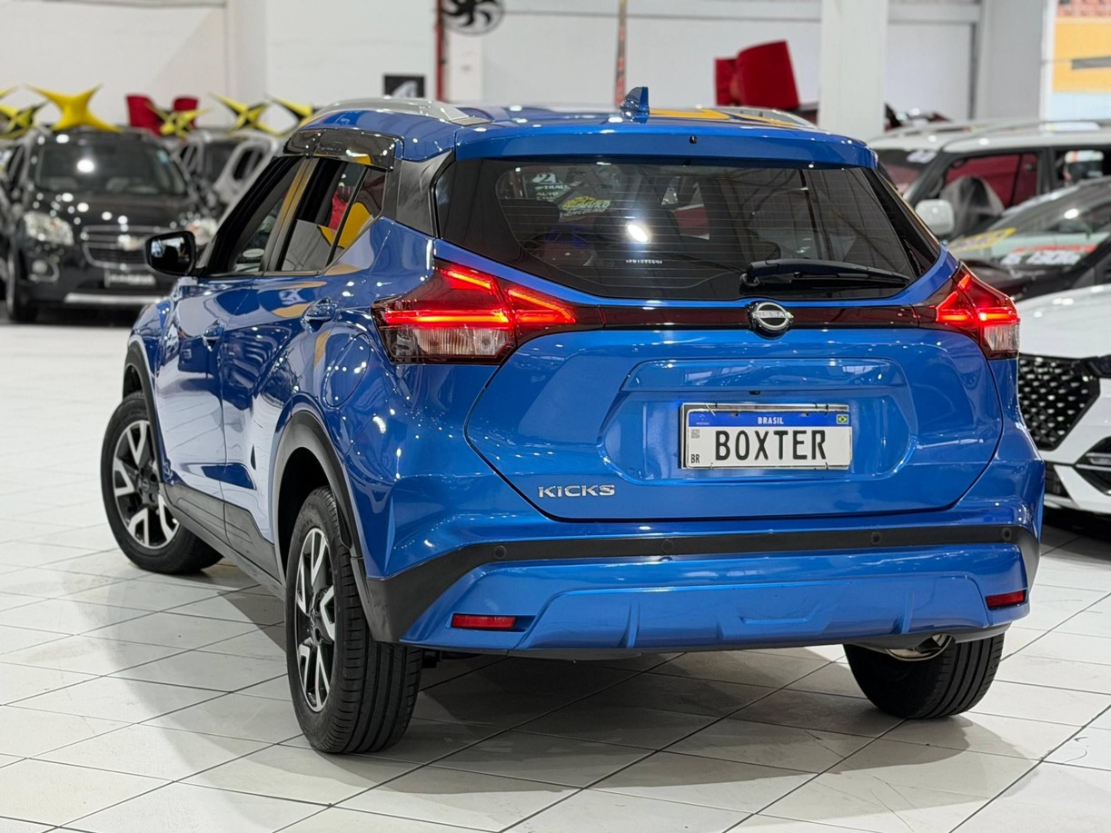 NISSAN KICKS