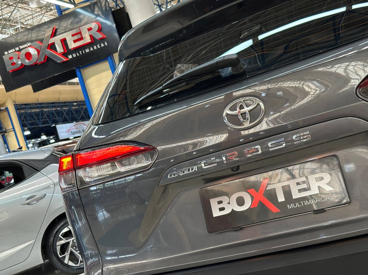 TOYOTA COROLLA CROSS