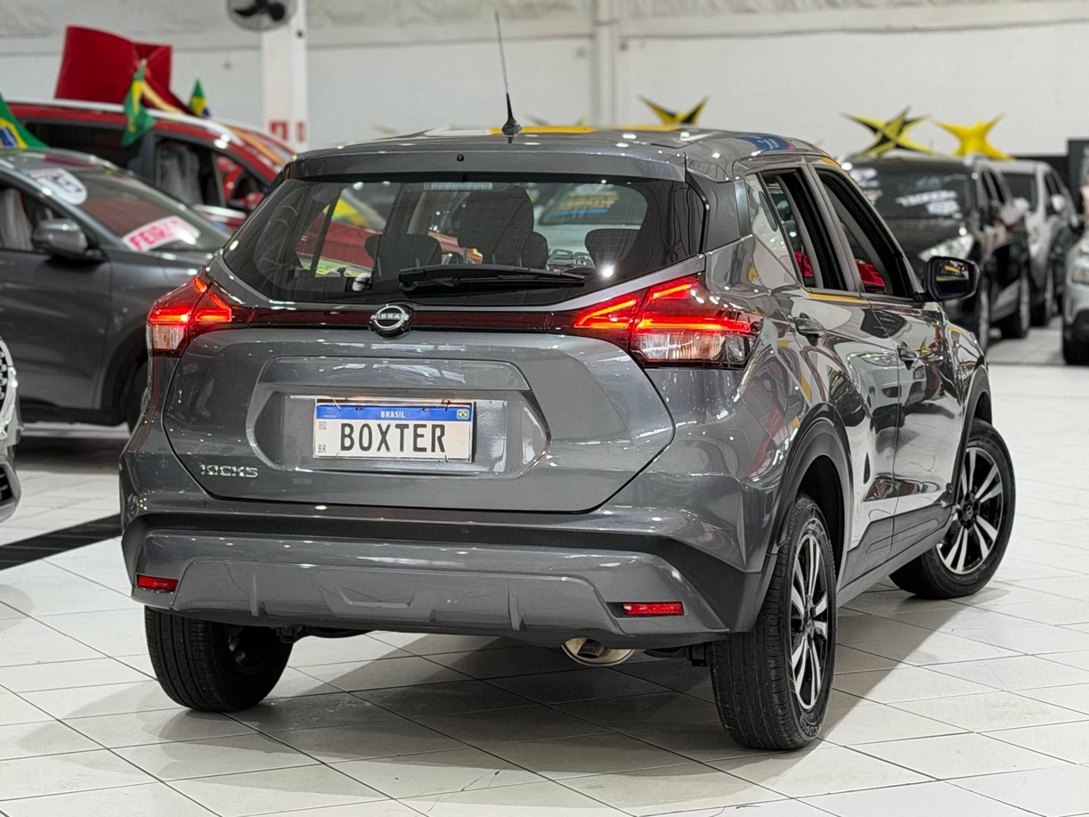 NISSAN KICKS