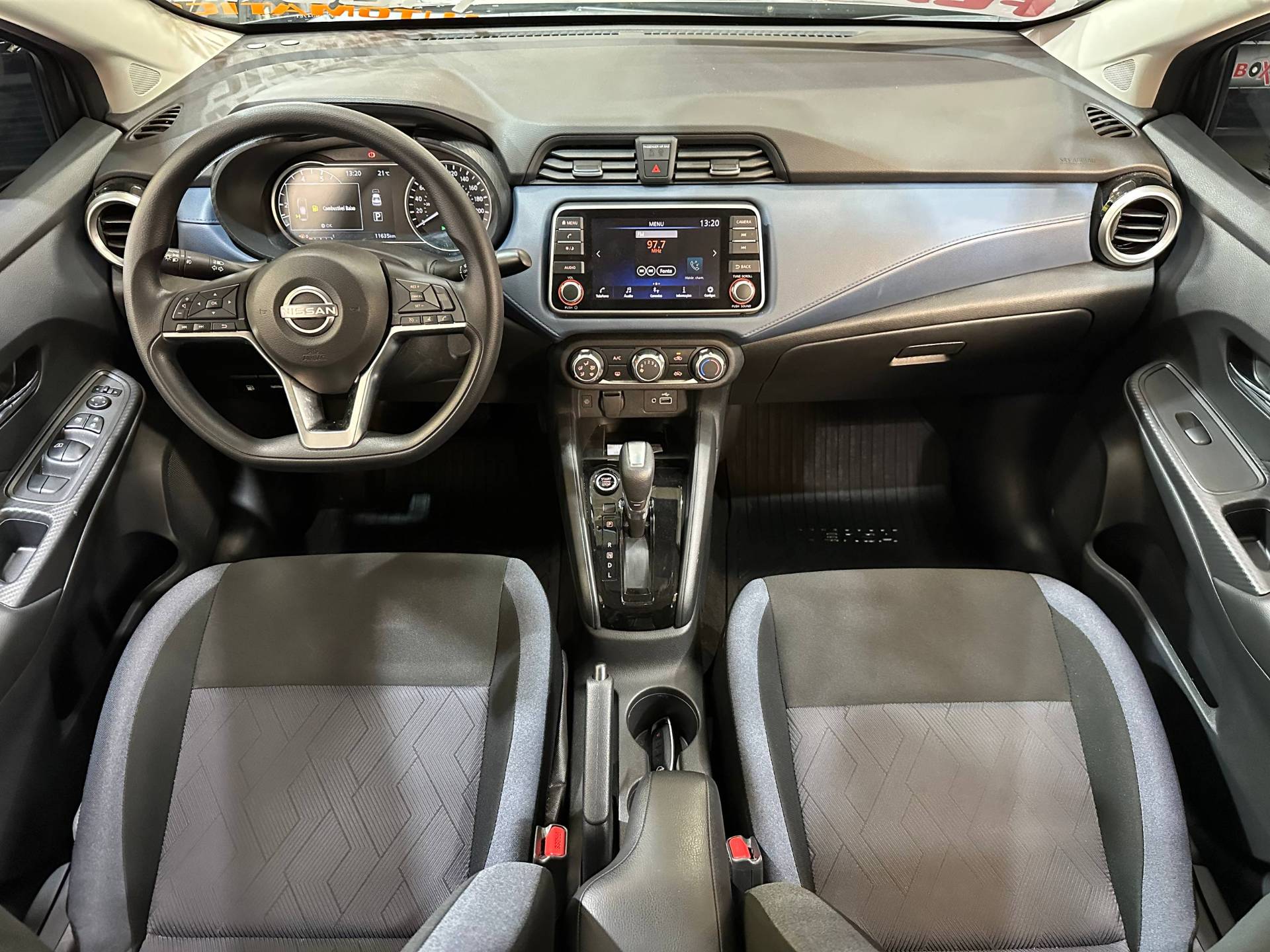 NISSAN VERSA
