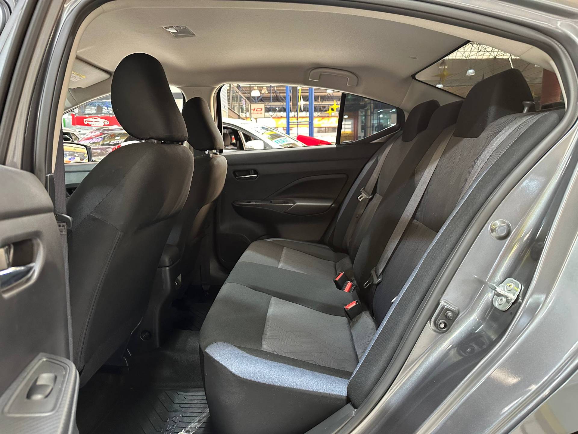 NISSAN VERSA